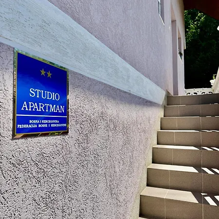 Amorea Balkon S Pogledom, Privatni Parking I Blizina Drine Gorazde
