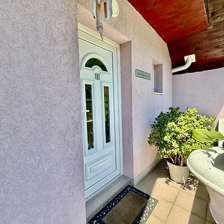 Daire Amorea Balkon S Pogledom, Privatni Parking I Blizina Drine